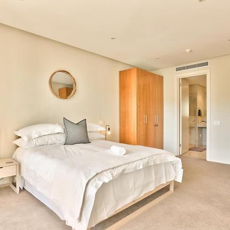 Elegant V&A Waterfront Canal Apartment 开普敦 外观 照片