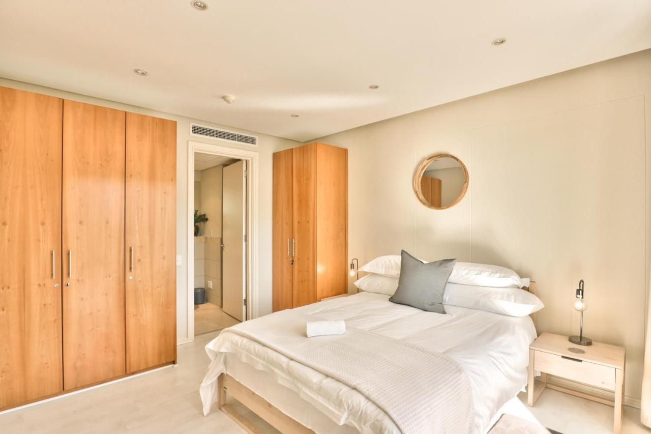 Elegant V&A Waterfront Canal Apartment 开普敦 外观 照片