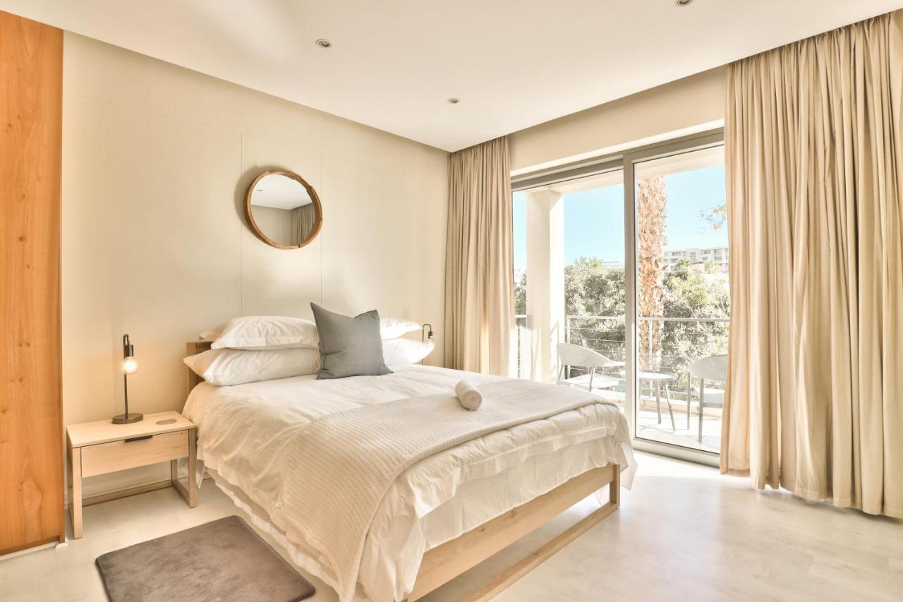 Elegant V&A Waterfront Canal Apartment 开普敦 外观 照片